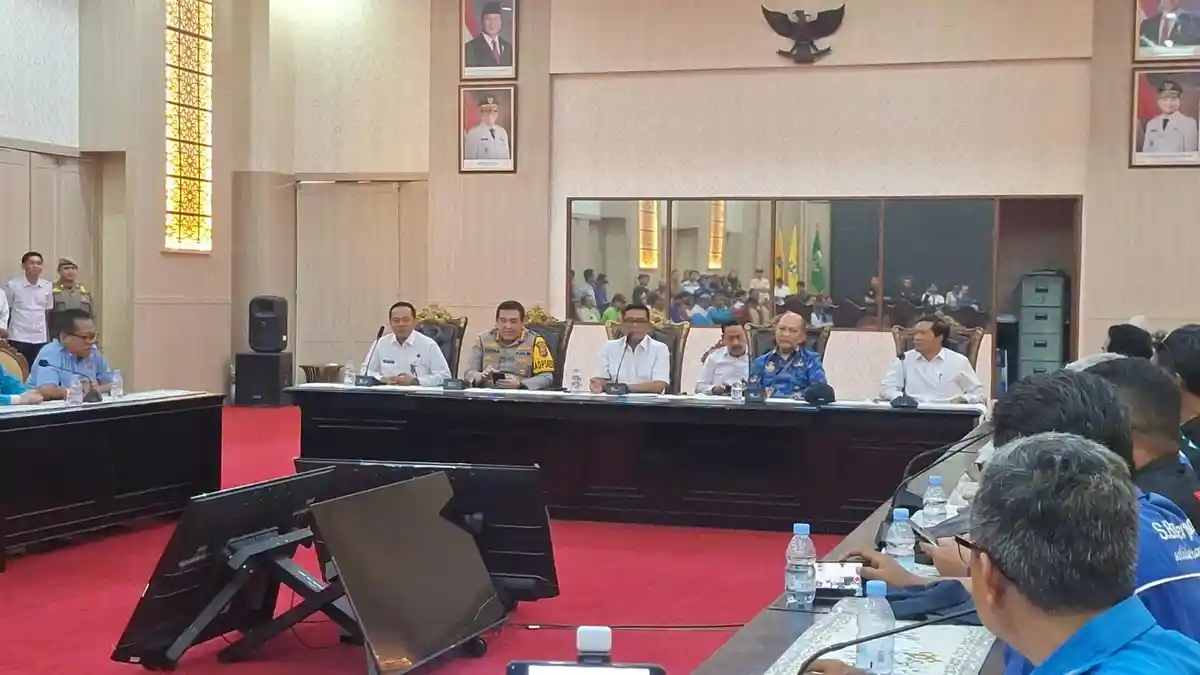 Sah! Gubernur Andra Soni Tetapkan UMP Banten 2026 Sebesar Rp3.100.881