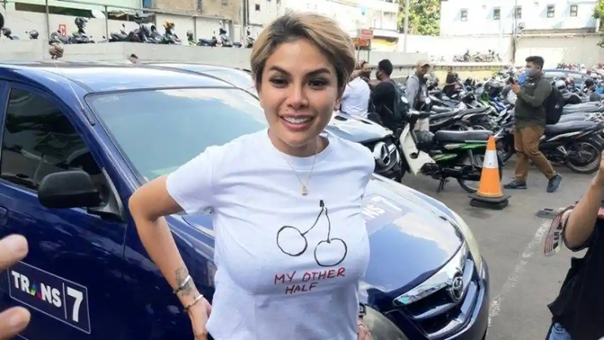 Nikita Mirzani Doakan Kekasih Barunya, Ada 4 Permintaan