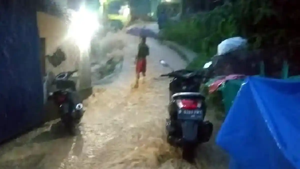 Banjir di Anambas Hantam Tarempa, Kantor BKD Tergenang Air LAGI