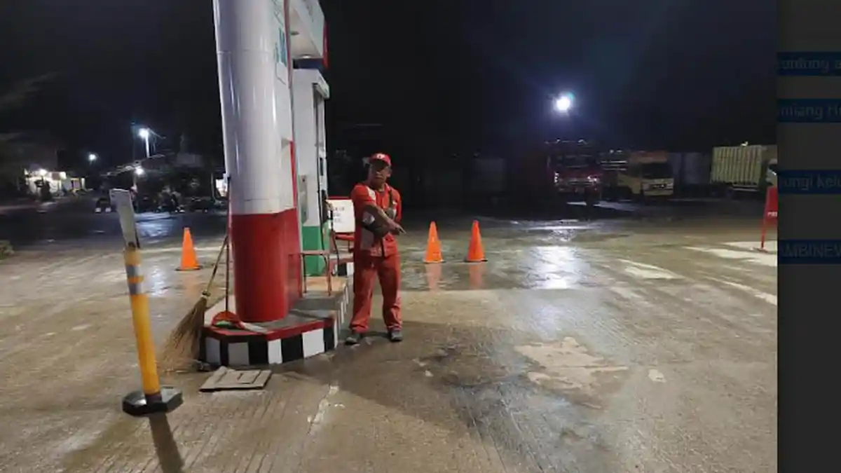 Sepeda Motor Terbakar Usai Isi BBM di SPBU di Aceh Tamiang