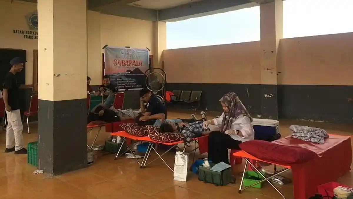 Mapala STIMIK Adhi Guna Palu Aksi Sosial Donor Darah Peringati Dies Natalis