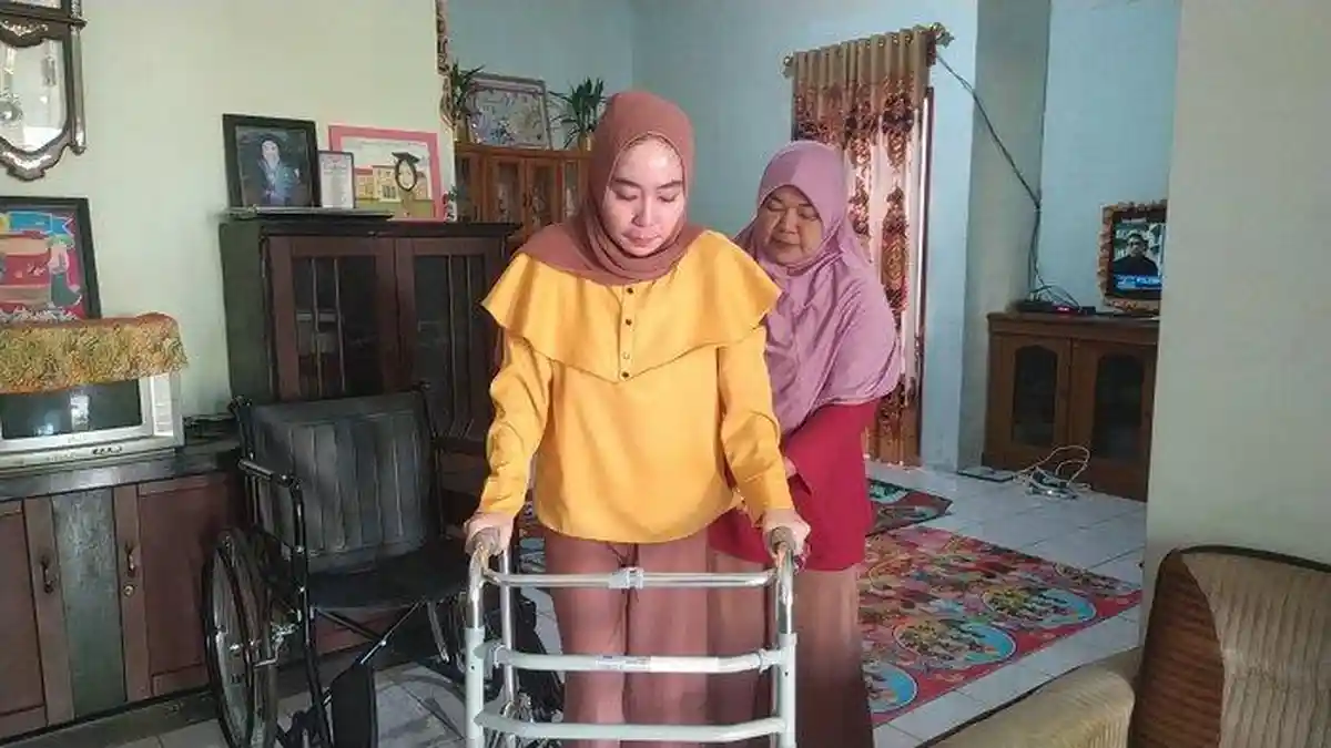 Ingat Bu Guru yang Sempat Dikabarkan Lumpuh setelah Suntik Vaksin, Berikut Kondisinya Terkini