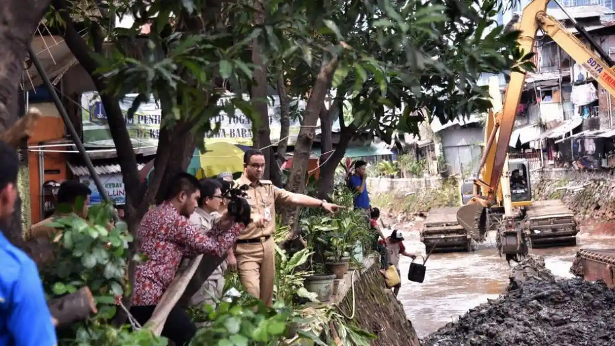 Cerita Anies Soal Selendang Warga Bukit Duri di Paripurna DPRD