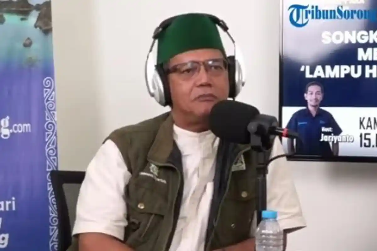 Pemilu 2024 Kian Dekat, Ini Makna Songkok Hijau Bagi Hartono Bakal Calon DPD RI Papua Barat Daya