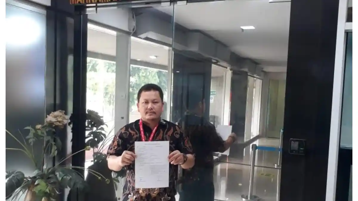 Maju Caleg Gerindra Tapi Masih Jadi Anggota DPR Fraksi Golkar, Dedi Mulyadi Dilaporkan ke MKD 