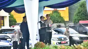 Bupati-Sumedang-Dony-Ahmad-Munir-saat-memimpin-Apel-Gelar-Pasukan.jpg