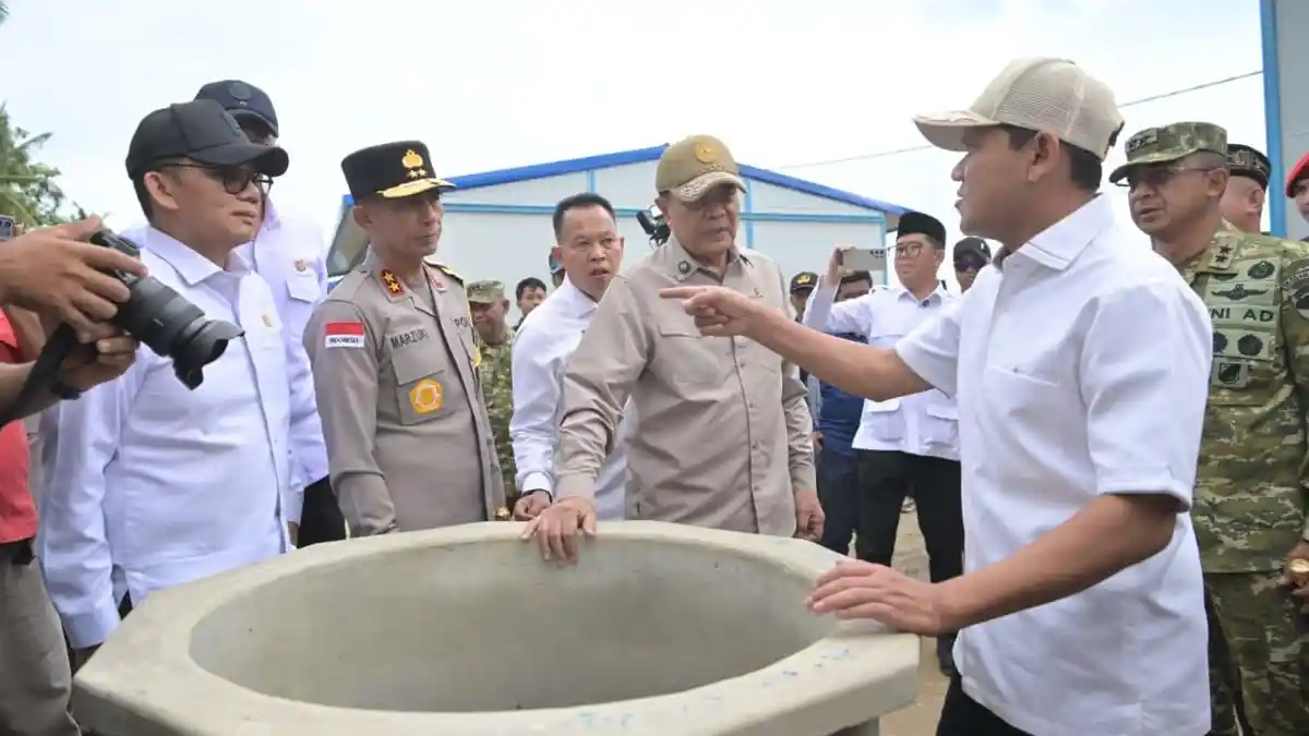 Wagub Aceh Dampingi Menko Polkam Resmikan 104 Hunian Tetap