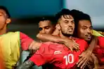 para-pemain-timnas-u-23-indonesia-merayakan-gol-stefano-lilipaly_20180822_221221.jpg