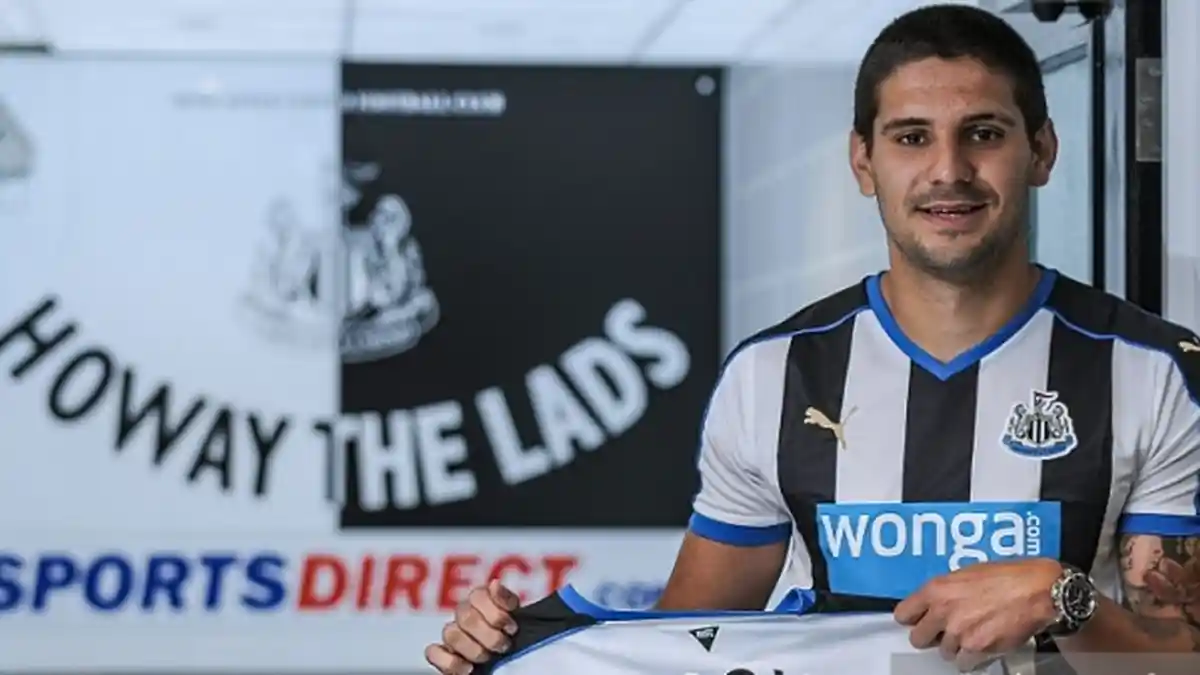 Mitrovic Berpotensi Mengejutkan Chelsea
