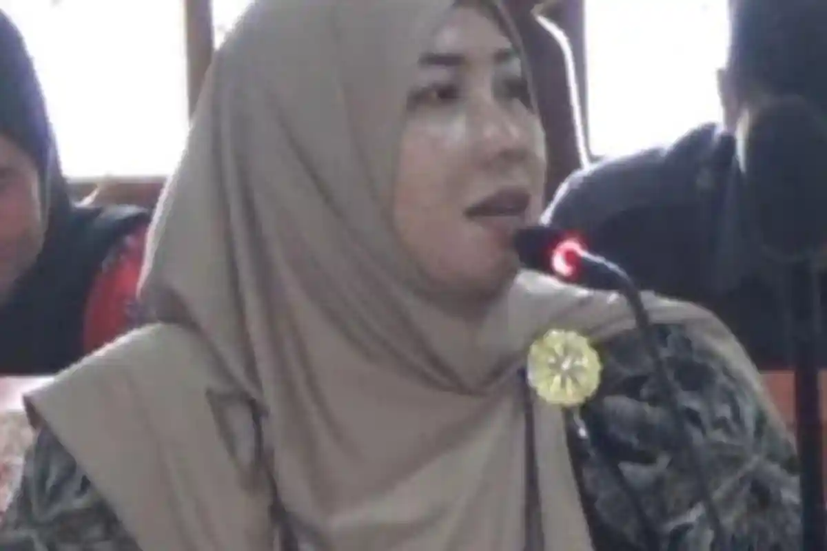 20 Tahun Mengajar, Guru SD Nangis Berkali-kali Gagal PPPK, Kalah Saing Sama Muridnya Sendiri