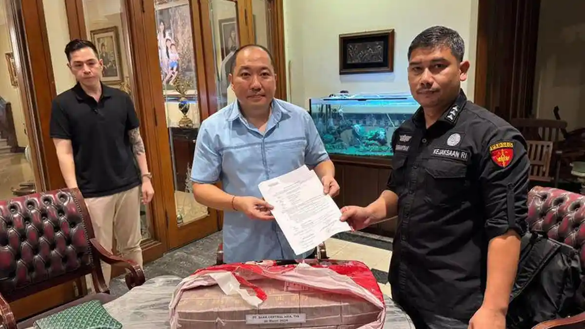 TERBONGKAR Plastik Mickey Mouse Berisi Rp 2 Miliar Disita Kejagung di Rumah Bos Sritex