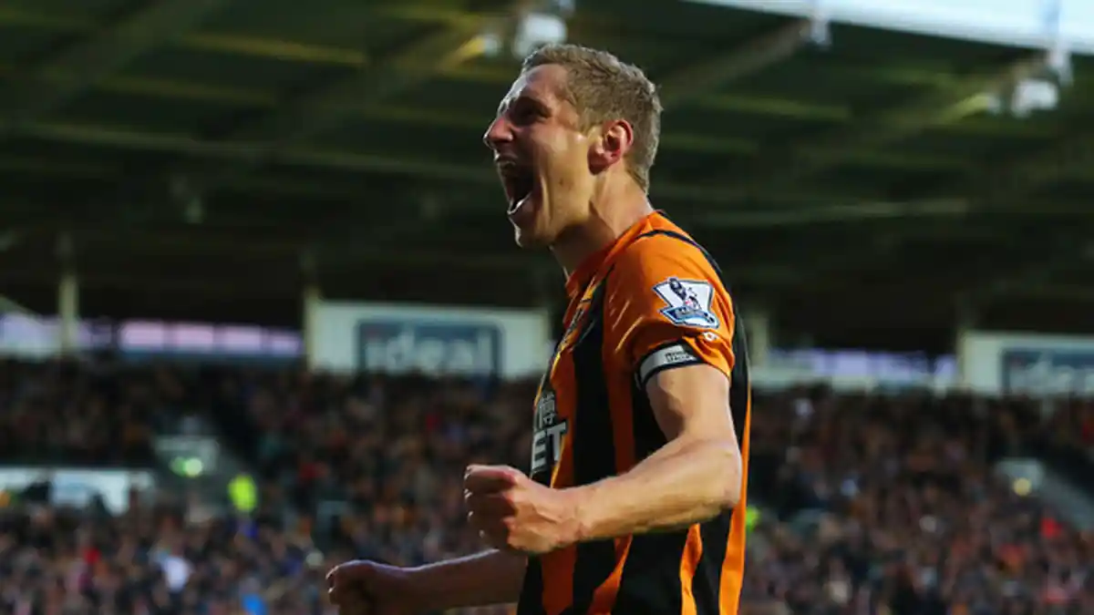 Michael Dawson tak Lakukan Seleberasi Jika Bikin Gol ke Gawang Spurs
