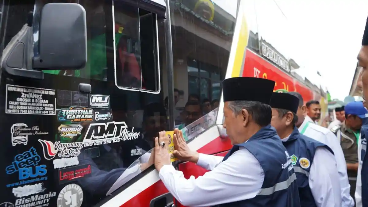 Wagub Jambi Lepas 267 Jemaah Haji Kloter 13 Menuju Tanah Suci