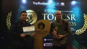 TOP-CSR-Chief-Operating-Officer-COO-PT-Sun-Paper-Source-William-Yaury-saat-mewakili-PT-SPS.jpg
