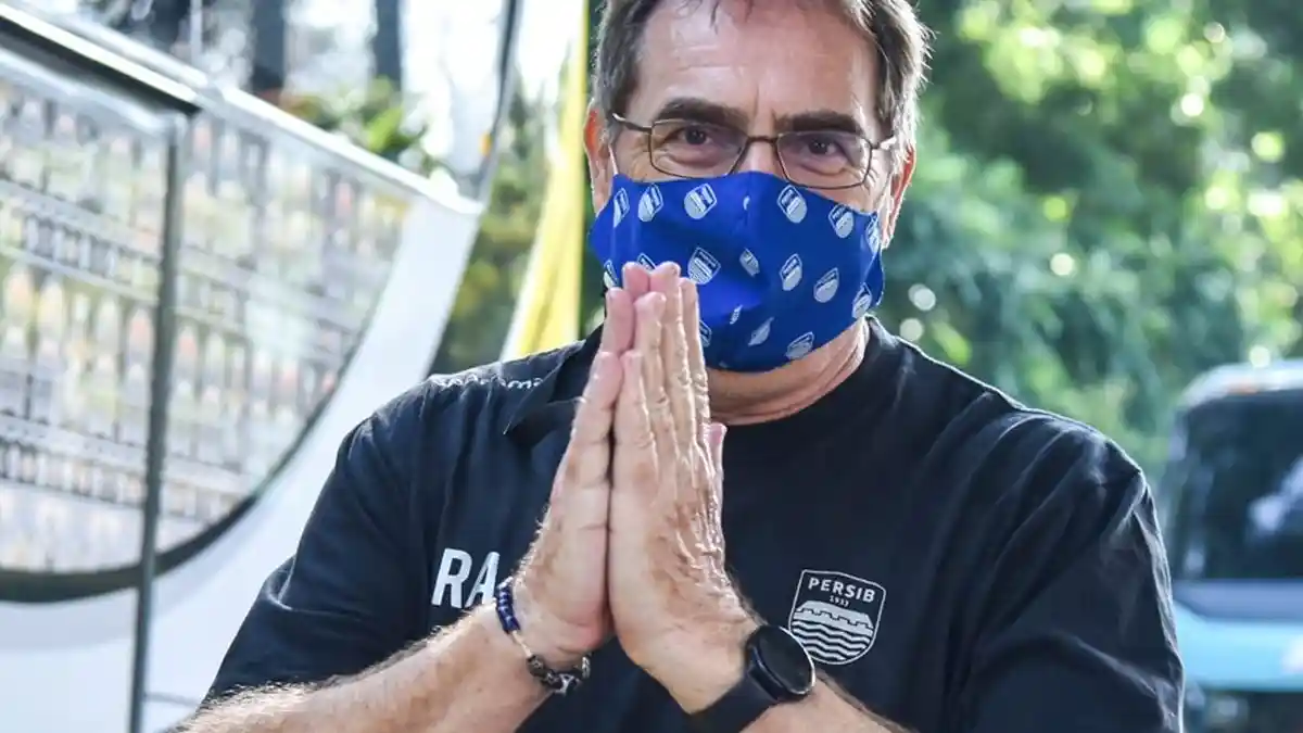 TIM PERSIB BANDUNG Minta Doa Restu, ''Kami yang Berjuang, Kamu Tetap di Bandung, #DukungDariRumah''