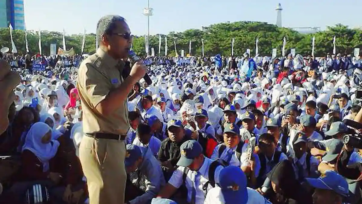 Siswa, Guru dan Pegawai SMKN 5 Makassar Terluka Saat Balon Gas Meledak