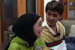 lesti-kejora-kedatangan-tamu-di-rumahnya-yakni-presenter-gilang-dirga-dan-adiezty-fersa.jpg