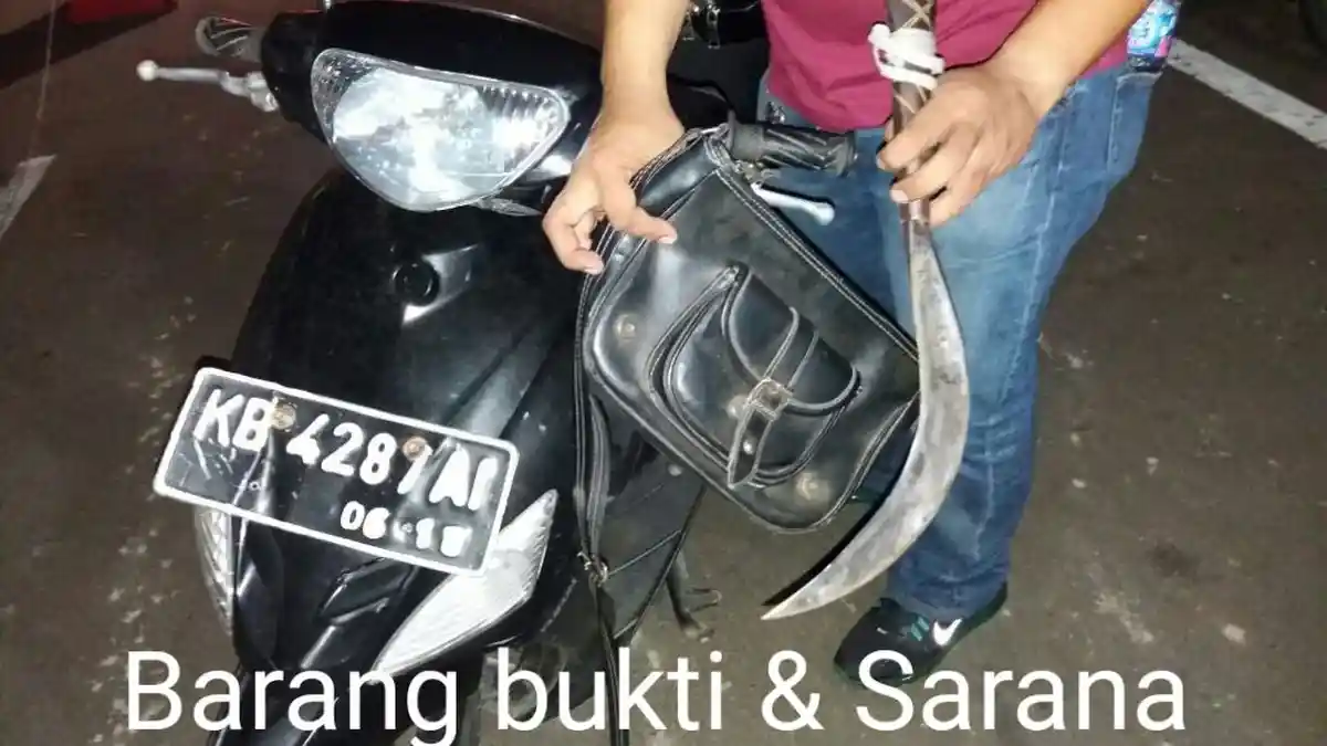 Bahaya! Jambret Bercelurit di Jalanan Pontianak, Satu Tersangka Dilumpuhkan
