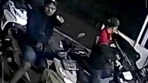 curanmor-bersenpi-gasak-motor-konsumen-minimarket.jpg