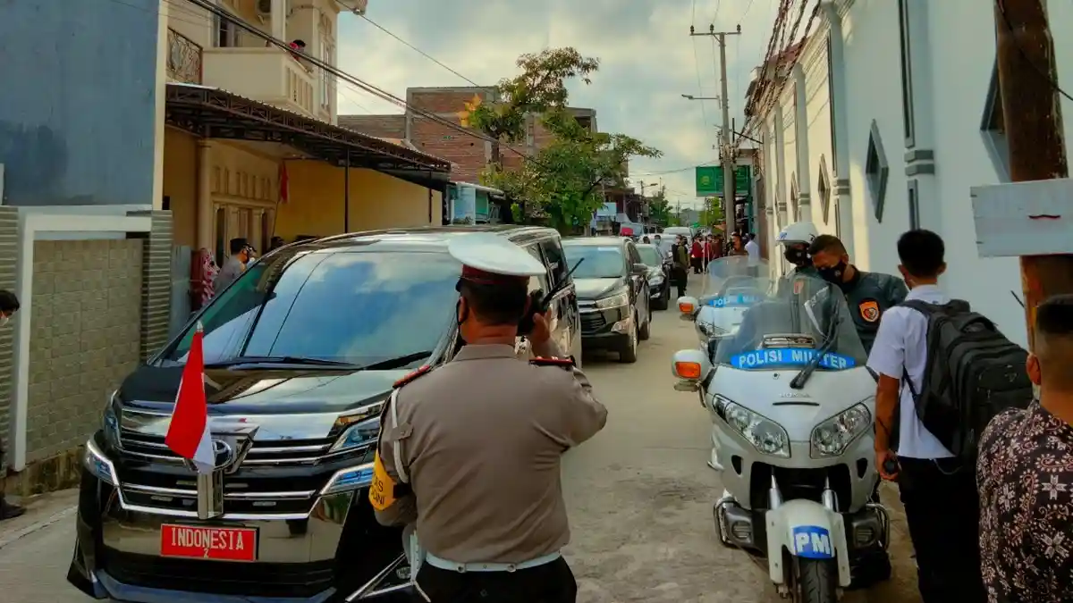 Wapres Ma'ruf Amin Sambangi Kediaman Ulama Kharismatik AGH Sanusi Baco