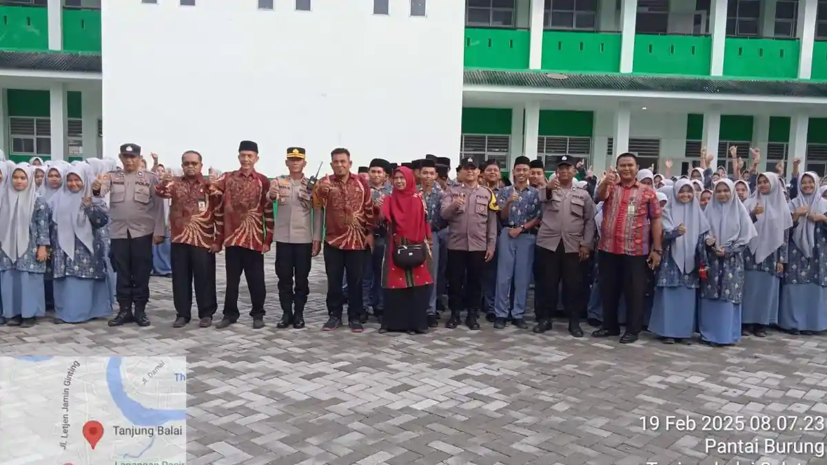 Polsek Tanjungbalai Selatan Police Goes To School di MAN Tanjungbalai, Sampaikan Pesan Kamtibmas 