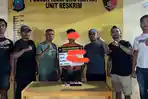 seorang-pria-berinisial-RAL-aliafsd.jpg