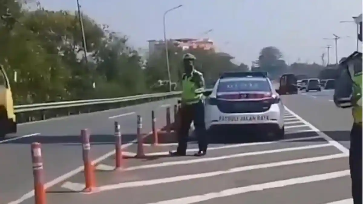 Dirlantas Polda Metro Langsung Tindak Oknum Polantas yang Viral Lakukan Pungli di Jalan Tol