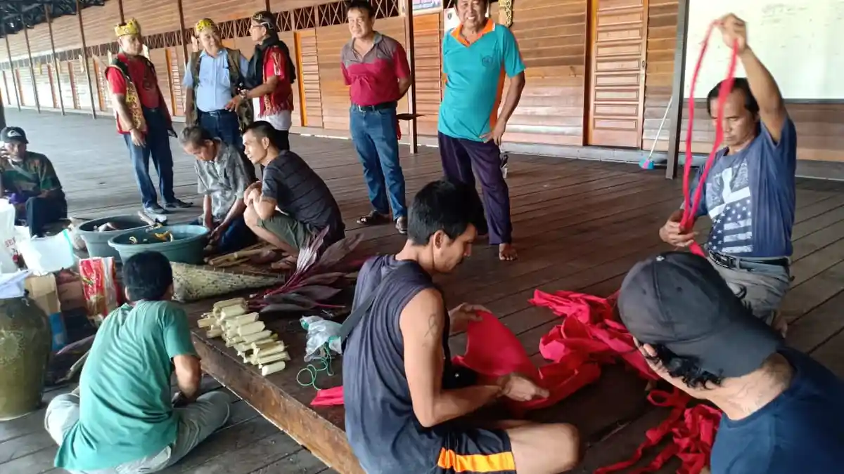 Bupati Sekadau Hadiri Ritual Adat Tolak Bala Cegah Virus Corona