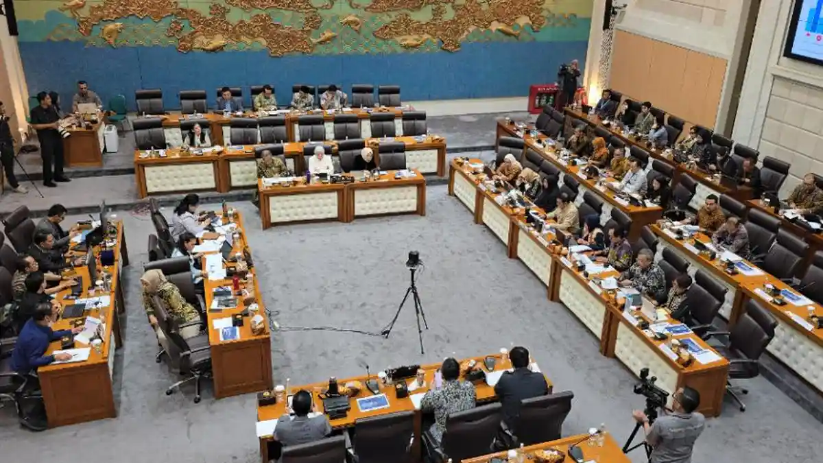 Jalankan Putusan MKD, Rahayu Saraswati Kembali Pimpin Rapat Komisi VII DPR