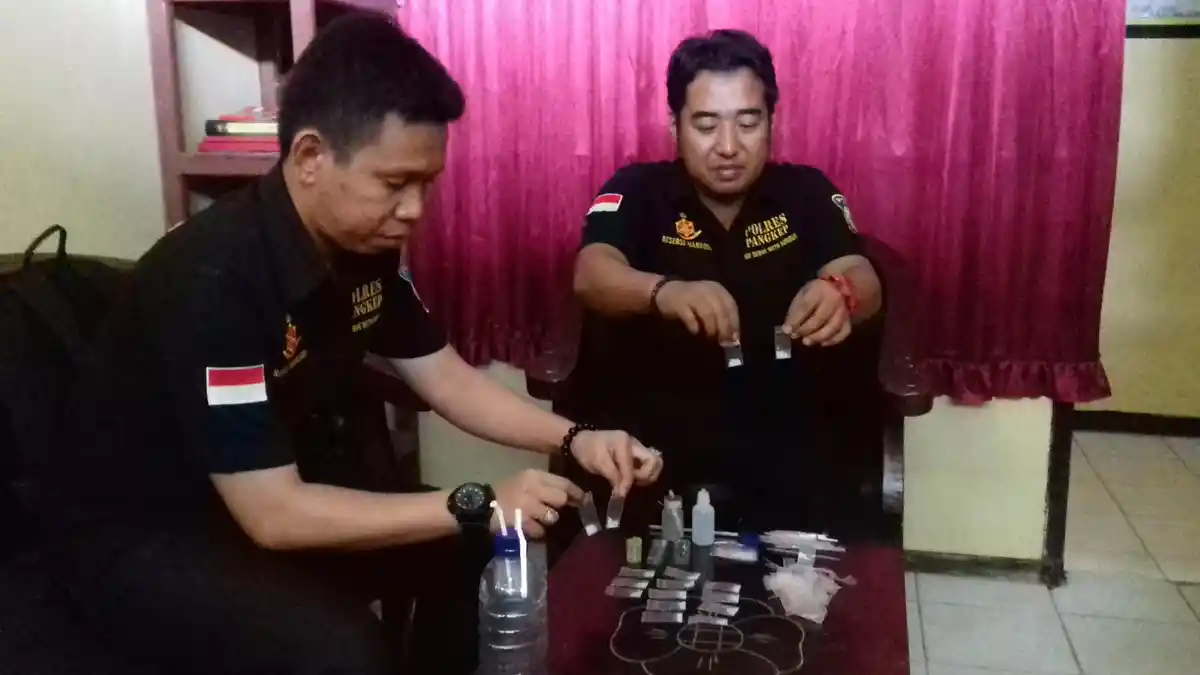 Satnarkoba Polres Pangkep Tangkap 3 Sopir Truk Pengedar Narkoba