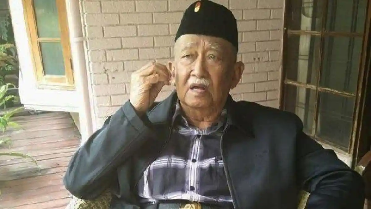 Sosok Solihin G.P., Dapat Kejutan Ulang Tahun Dari Jenderal Dudung ...