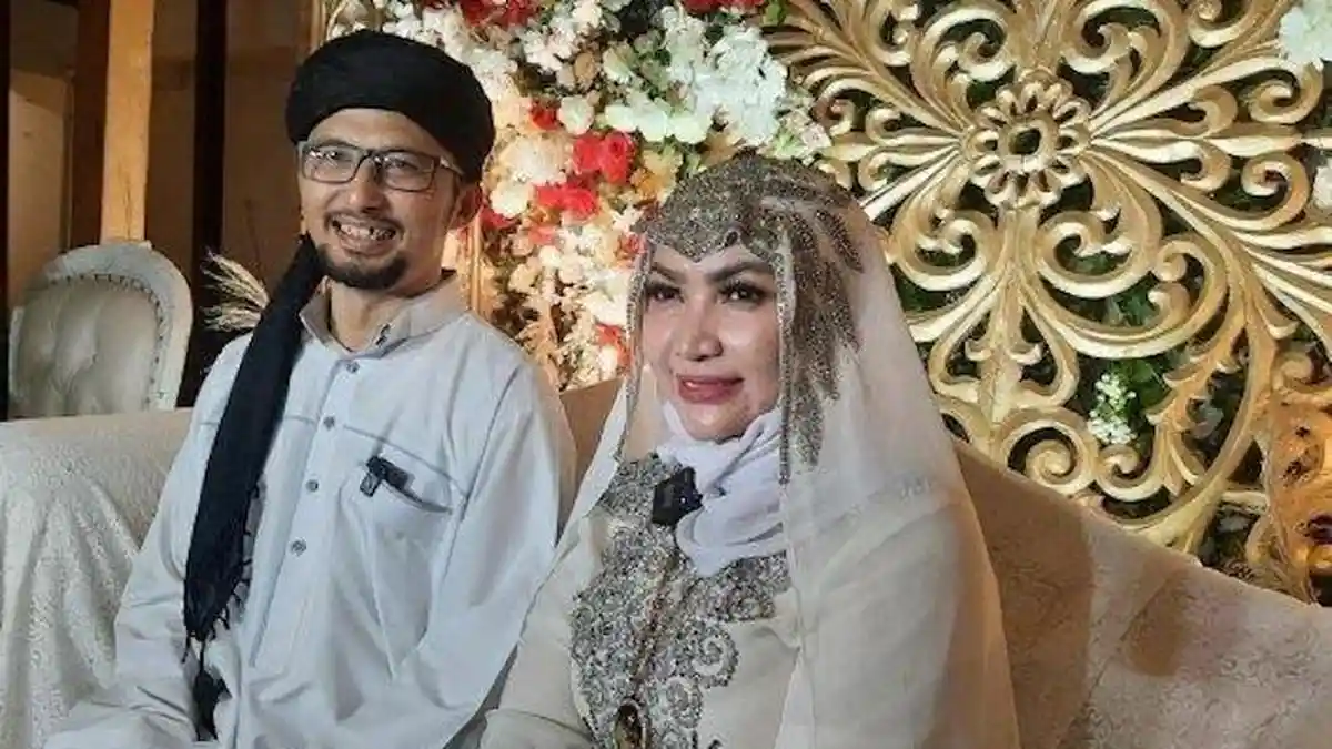 Setahun Menikah, Andrea Irawan Merasa Kewalahan Jauhkan Roro Fitria dengan Hal Mistis