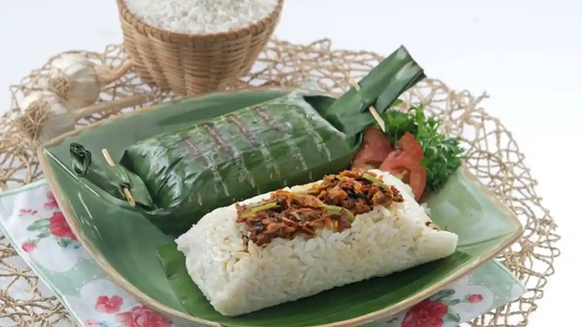 Resep dan Cara Mudah Membuat Nasi Bakar Cakalang Pedas, Cocok Jadi Menu Makan Siang