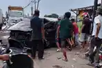 Lokasi-kecelakaan-di-jalan-raya-Duduksampeyan-Gresik-Jumat-252025.jpg