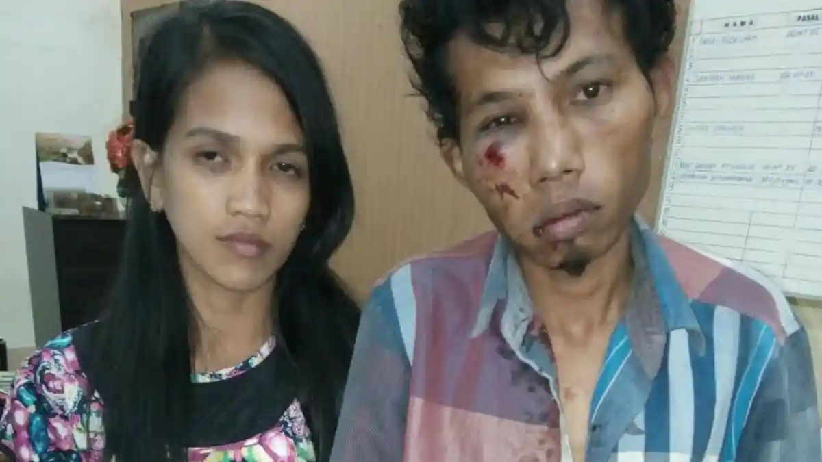 Sepasang Kekasih Curi  Ban Angkot untuk Nikah