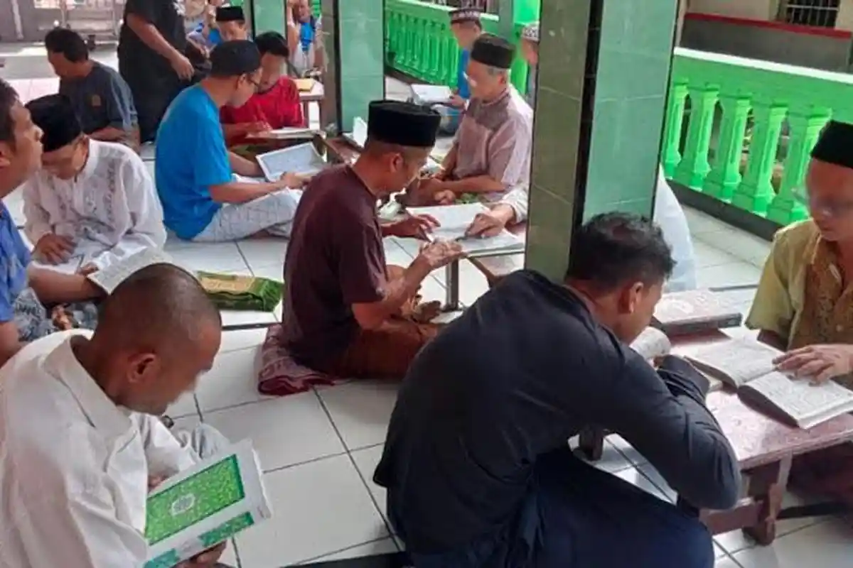 Warga Binaan Lapas Kediri Antusias Sambut Hari Santri Nasional 2024 dengan Berbagai Kegiatan