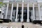 Gedung-Mahkamah-Konstitusi-MK-di-Jalan-Medan-Merdeka-Barat.jpg