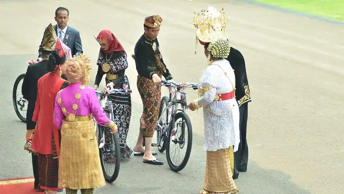 Dapat Hadiah Sepeda dari Presiden Jokowi, Sultan Gunung Tabur: Ini Tuhan Menggerakan