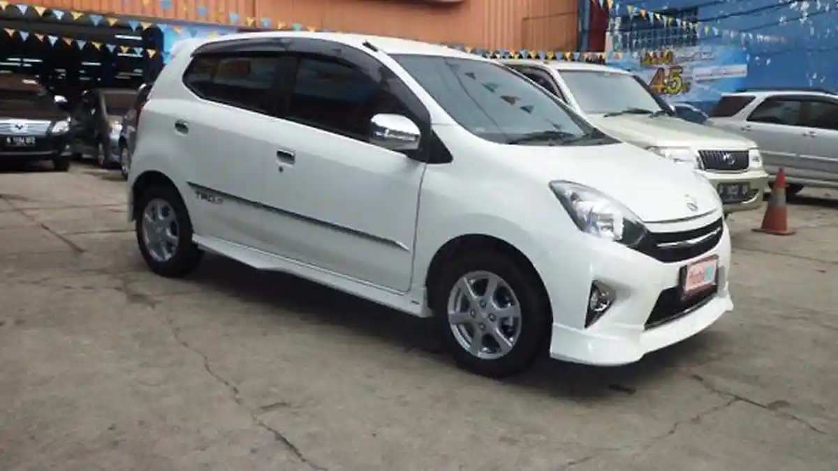 Mobil88 Banting Harga Mobil Bekas Bebas Banjir sampai Rp 20 Jutaan