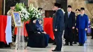 20260405-Presiden-Prabowo-beri-penghormatan-ke-3-TNI-gugur-di-Lebanon.jpg