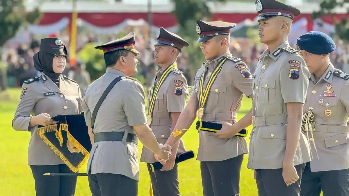 Tutup Diktukba di SPN Purwokerto, Ini Pesan Irjen Pol Ahmad Luthfi kepada Bintara Remaja