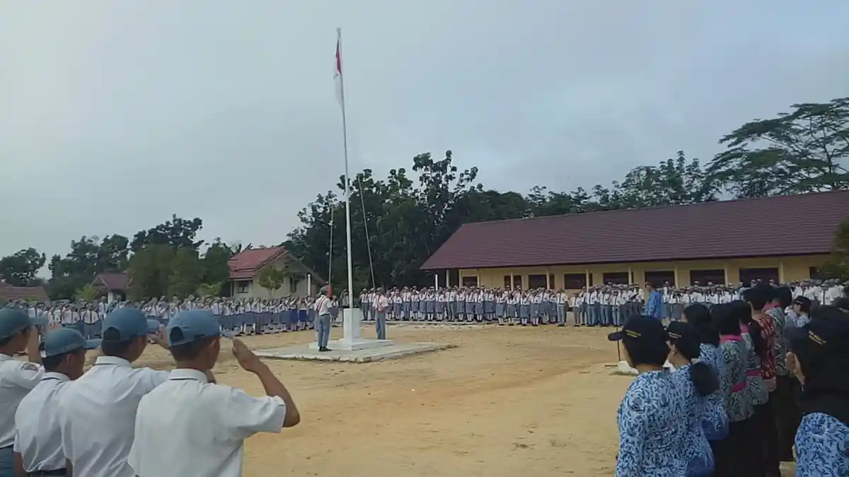 SMKN 1 Ngabang Laksanakan Upacara Hari Lahir Pancasila