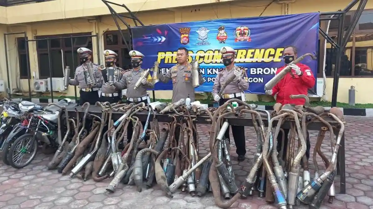 Punya Alat Ukur Khusus, Polisi Razia 41 Sepeda Motor Berknalpot Bising di Landmark Cilegon