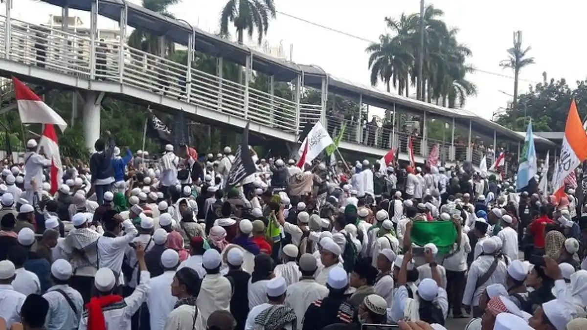 Jika Rizieq Shihab Ditangkap, Ini Janji Massa Kepada Kepolisian