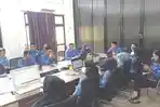 Pegawai Disperkimtan Kabupaten Tanah Bumbu Berlatih Menggunakan Aplikasi Srikandi