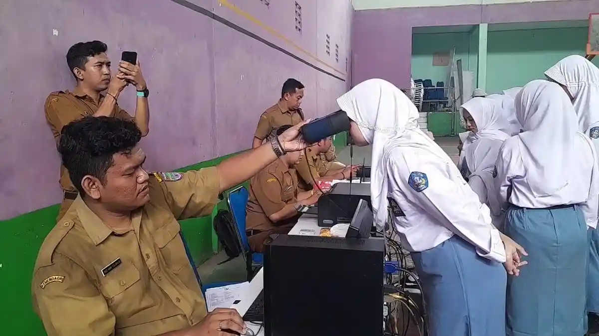 Jemput Bola, Disdukcapil Tasikmalaya Setiap Hari Rekam E-KTP Pemilih Pemula