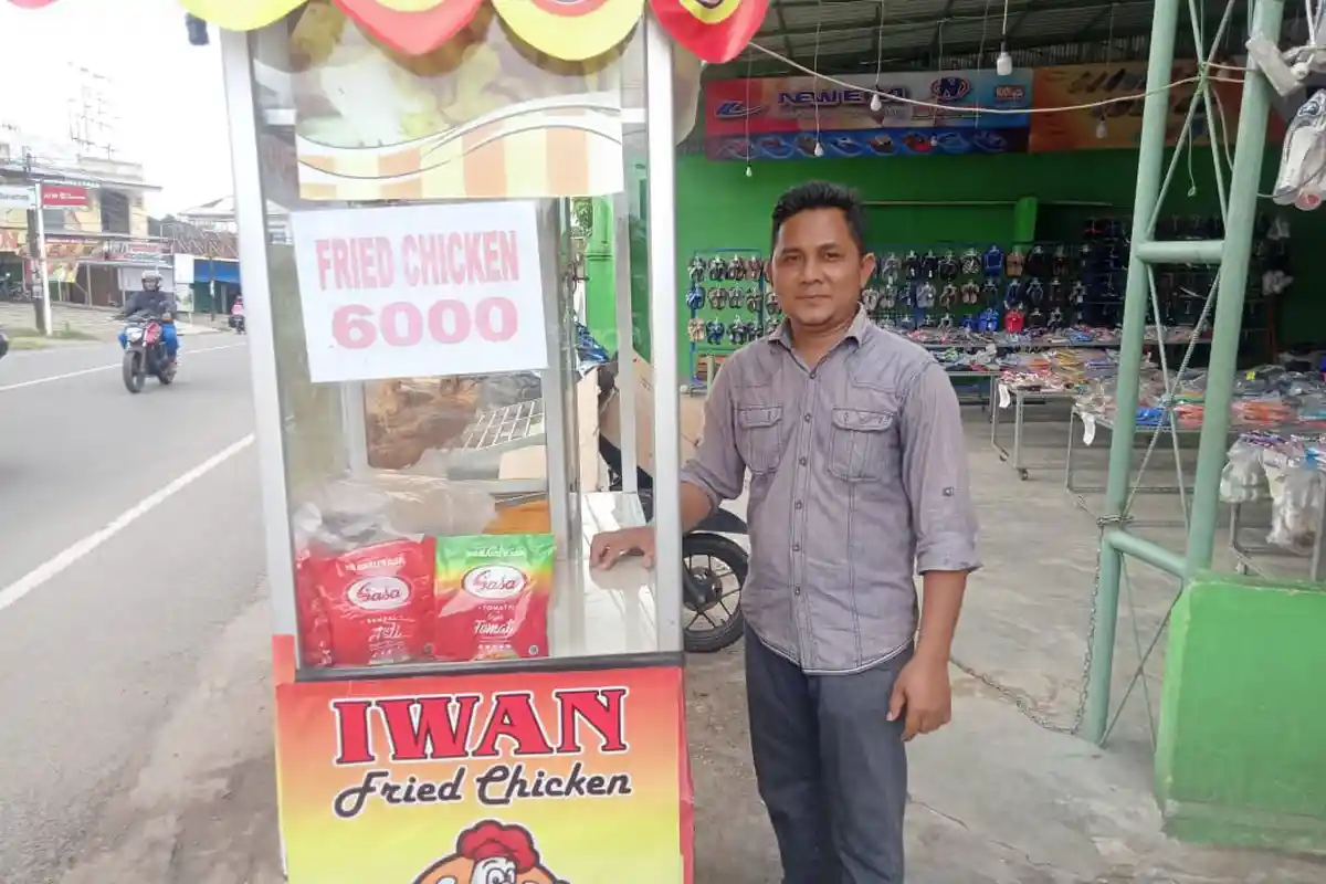 Fried Chicken Punya Iwan Laku Keras, Per Potong Cuma Rp 6.000