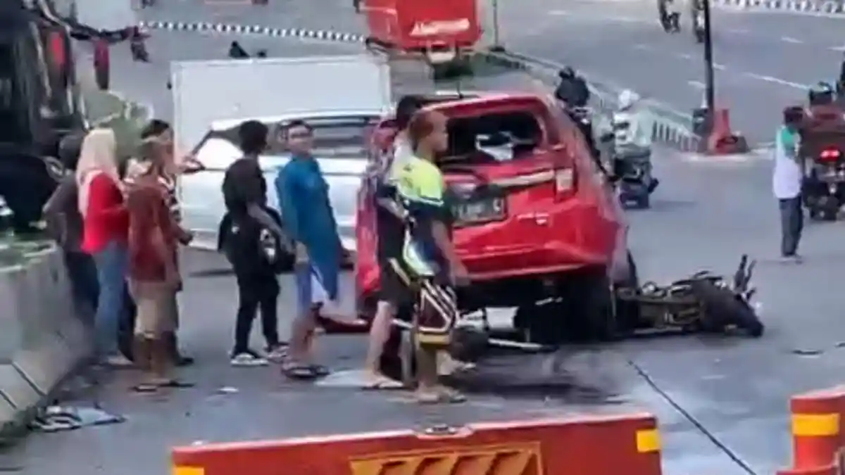 Kesaksian Kentiarso Korban Kecelakaan Beruntun di Exit Tol Bawean: Mobil Calya Berputar 3 Kali