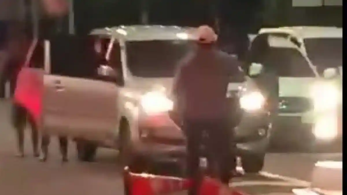 Aksi Pencurian Mobil Pikap Di Pasuruan, Tiga Buronan Dihadang Di Pintu  Exit Tol Leces Probolinggo