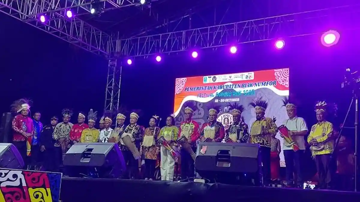  Festival Budaya Biak 2025 Resmi Dibuka, Target Jadi Pusat Wisata Dunia   